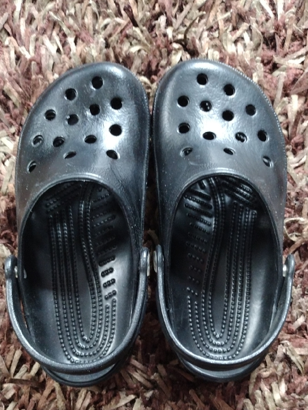 Unisex Black Crocs Like (Holey Soles) W 6/7 Clogs M 4-5